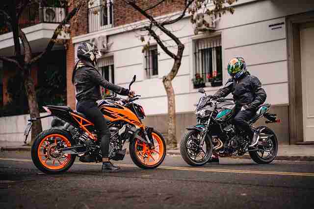 鉴黄师举报内容分类机制上线｜热点话题审查记录响应机制更新